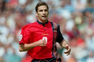 Juan Antonio Pizzi in action for Spain against Bulgaria at Euro 96.