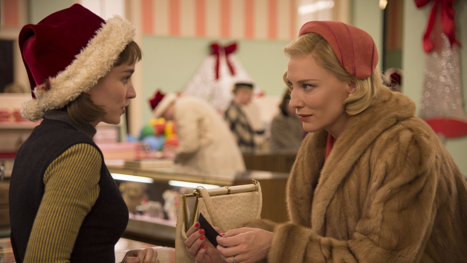 Cate Blanchett como Carol Aird y Rooney Mara como Teresa Belivet durante Carol.