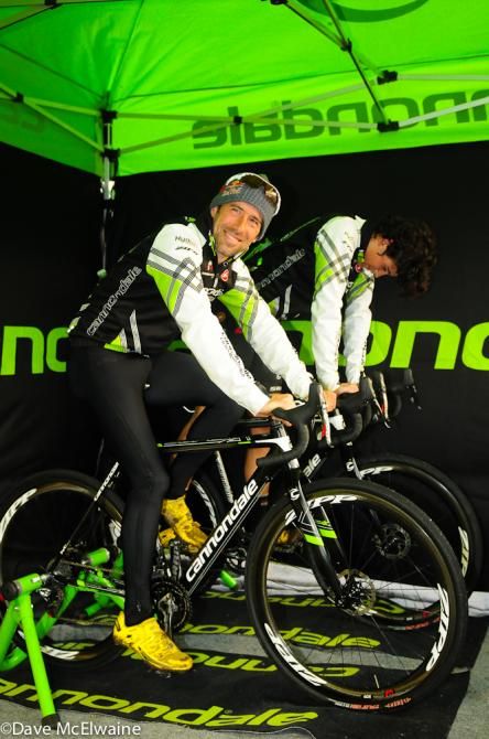 Tim Johnson (Cannondale Cyclocrossworld.com) cooling down after the race with Curtis White