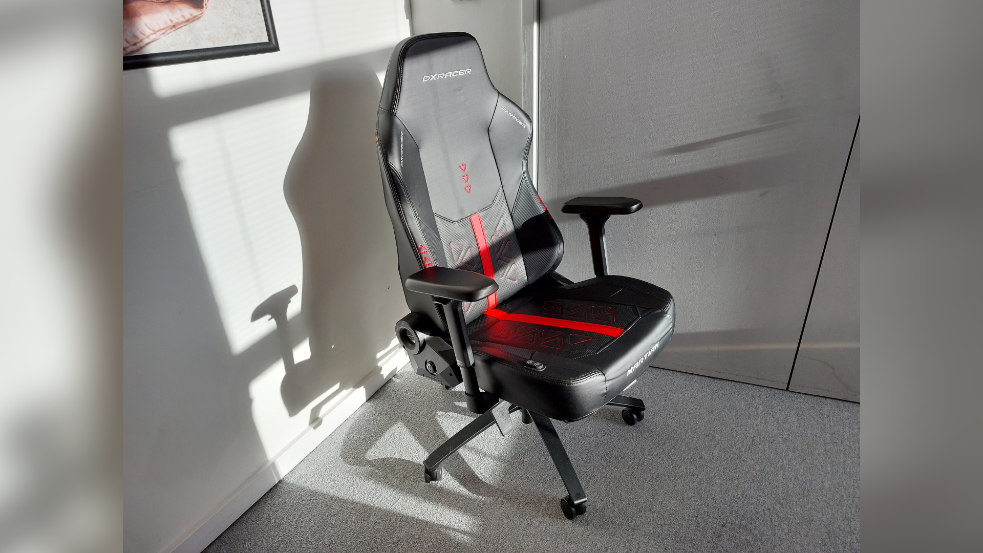 The XL edition of the DXRacer Martian gaming chair.