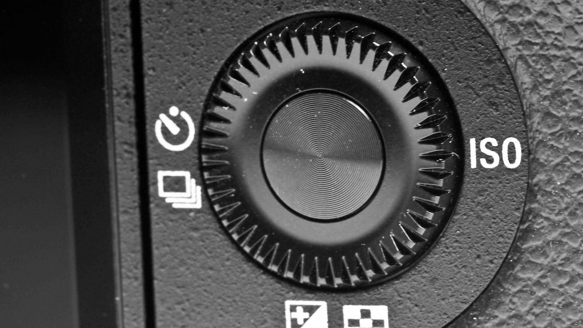 Build quality and handling Sony NEX6 review Page 2 TechRadar