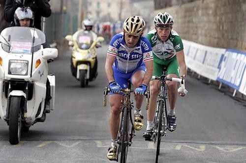 On the attack: Paolo Bettini (Quick.Step) with Andrey Kashechkin (Credit Agricole)