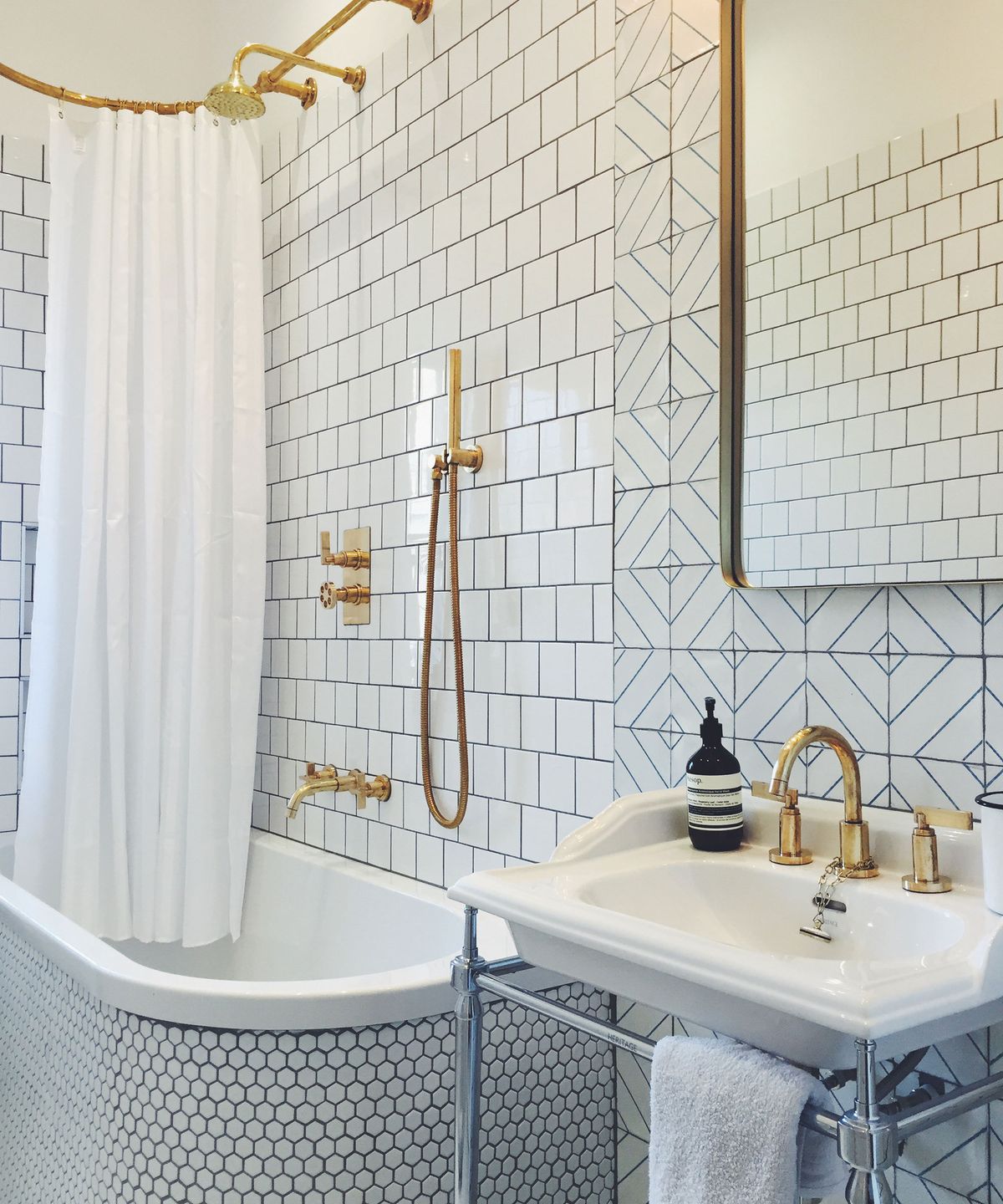 How to Choose the Best Grout Color for Your Bathroom - Remodel Inspo