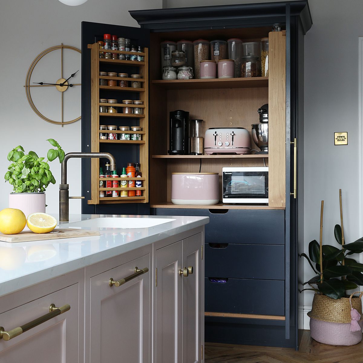 Why an appliance garage is the latest trend that no stylish kitchen ...