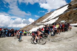 Dutch rider Tom Dumoulin in action in action on the gravel of the Colle delle Finestre in the 19th stage from Venaria Reale to Bardonecchia during the 101st Giro dItalia Tour of Italy on May 25 2018 in Bardonecchia Photo by LUCA BETTINI POOL AFP Photo credit should read LUCA BETTINIAFP via Getty Images