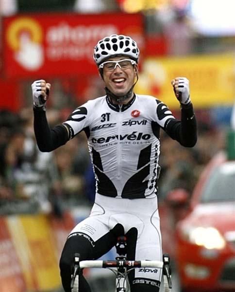 Philip Deignan (Cerv&eacute;lo TestTeam) celebrates his win.
