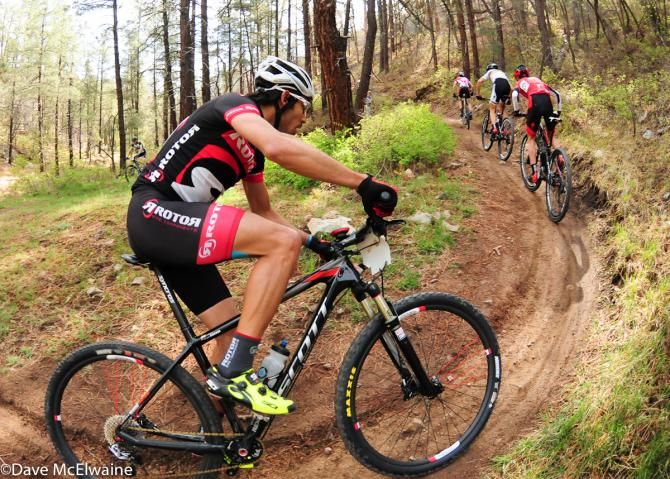 Fernando Riveros Paez (Rotor Scott) trying to stay with the Specialized juggernaut