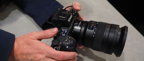 Nikon Z 24-70mm f2.8 S hands on review