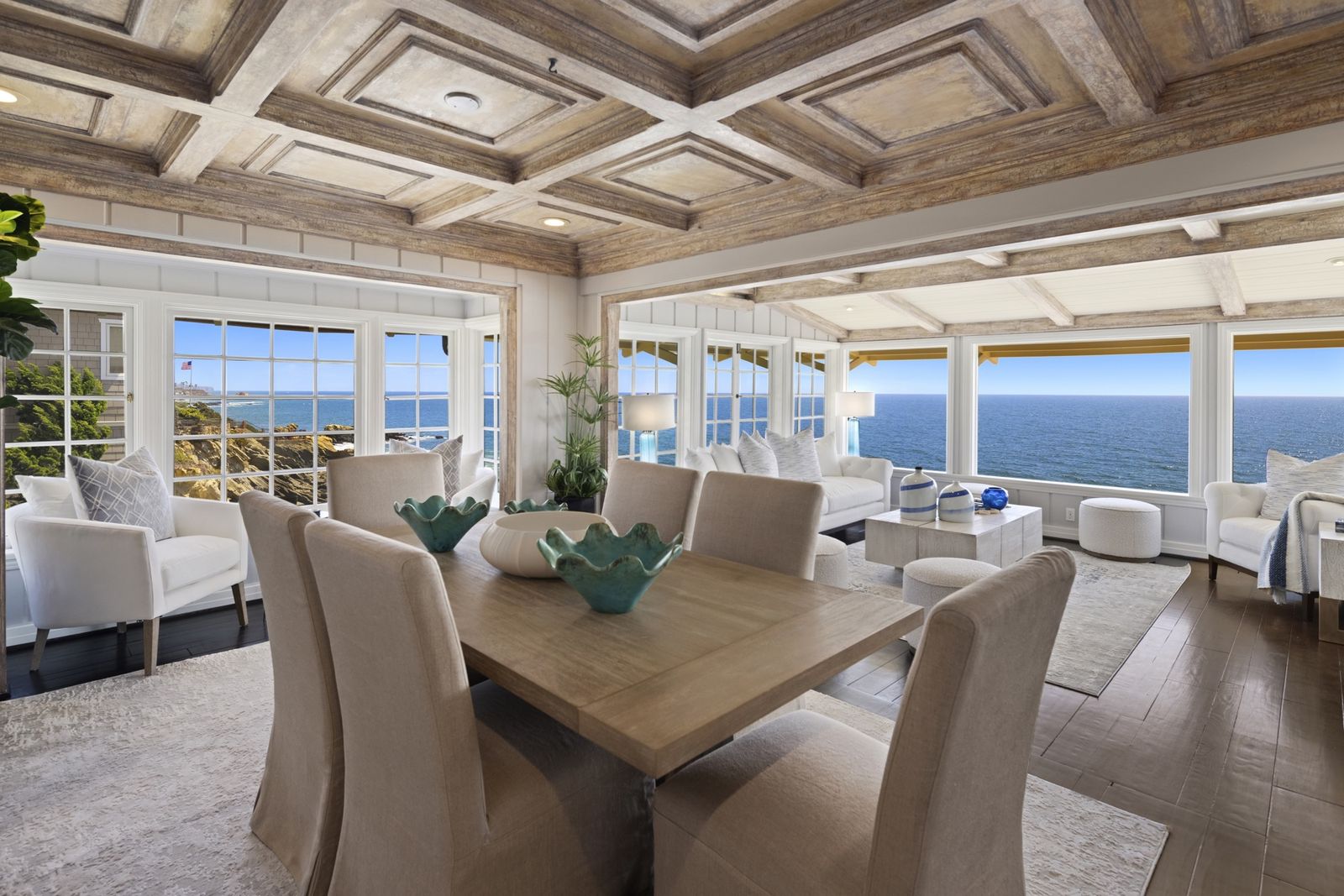 Inside Bette Davis's house A coastal home in Laguna Beach Homes