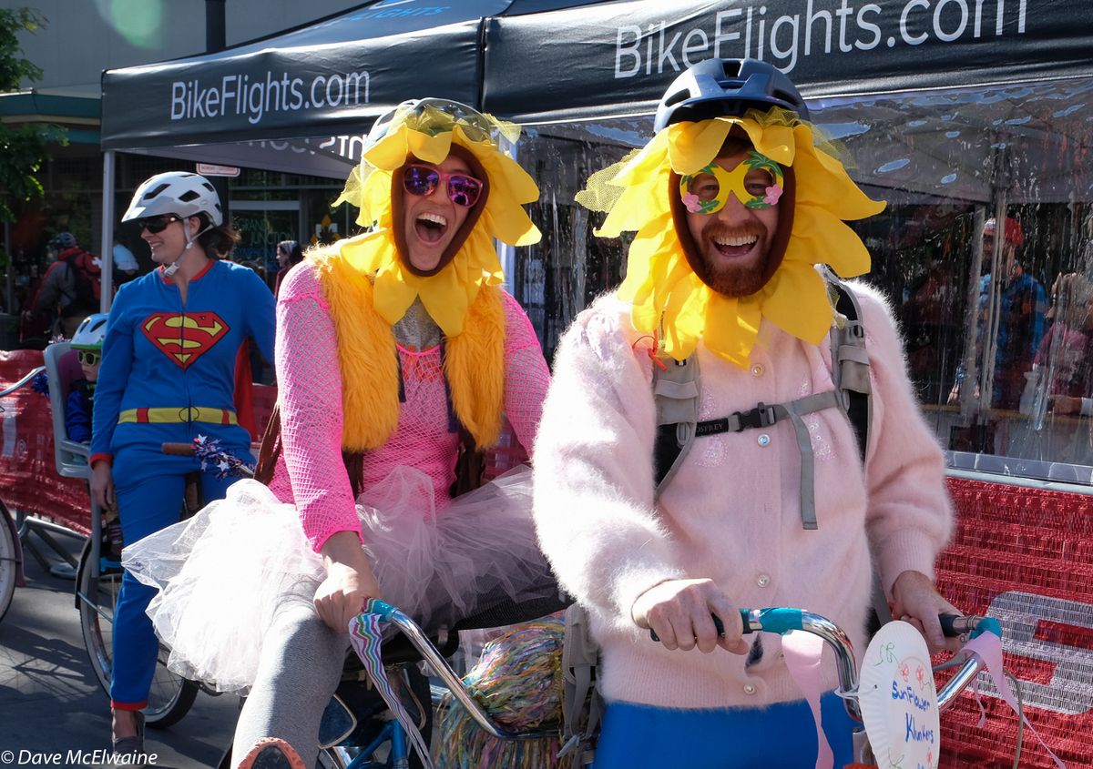 A "Klunker Race" took place just prior to the women&rsquo;s race
