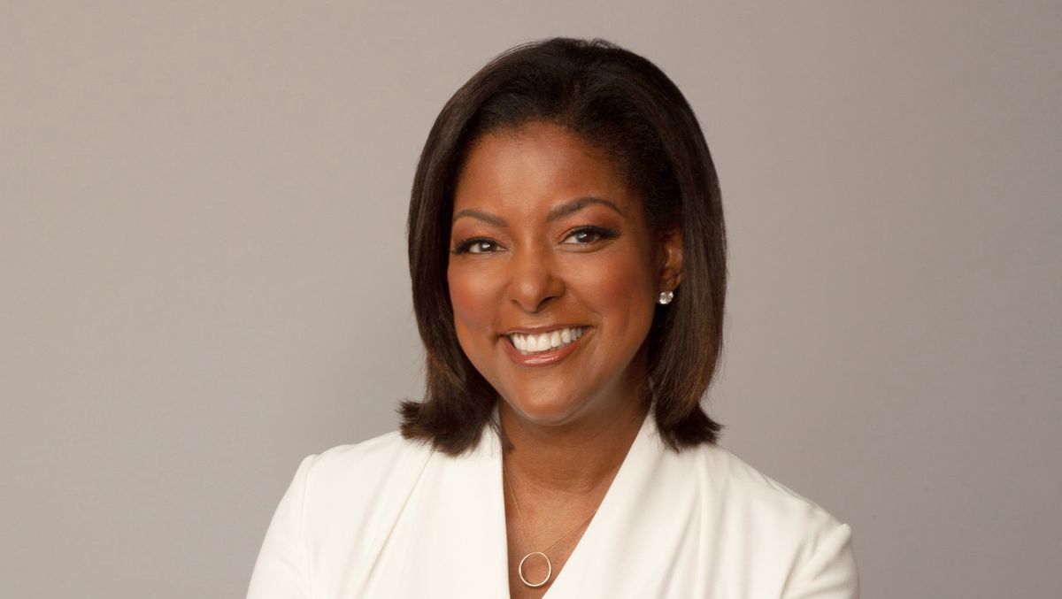 Lori Stokes, anchor at Fox5