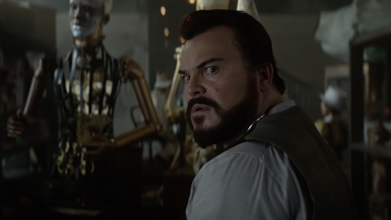 Jack Black in The House with a Clock in Its Walls