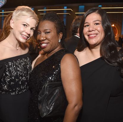 Event, Fashion, Little black dress, Dress, Party, Fun, Nightclub, Formal wear, Friendship, Smile,