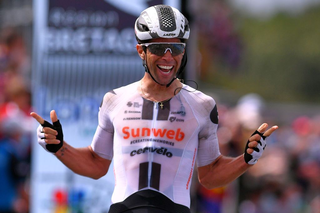 PLOUAY FRANCE AUGUST 25 Arrival Michael Matthews of Australia and Team Sunweb Celebration during the 84th Bretagne Classic OuestFrance 2020 a 2478km race from Plouay to Plouay GrandPrixPlouay GPPlouay on August 25 2020 in Plouay France Photo by Luc ClaessenGetty Images