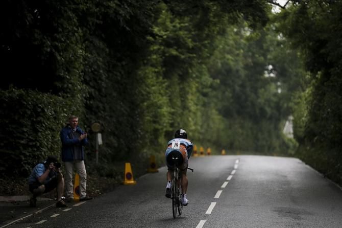 Michael Mottram, KTM road-and-trail.com makes his way through the dark corridors.