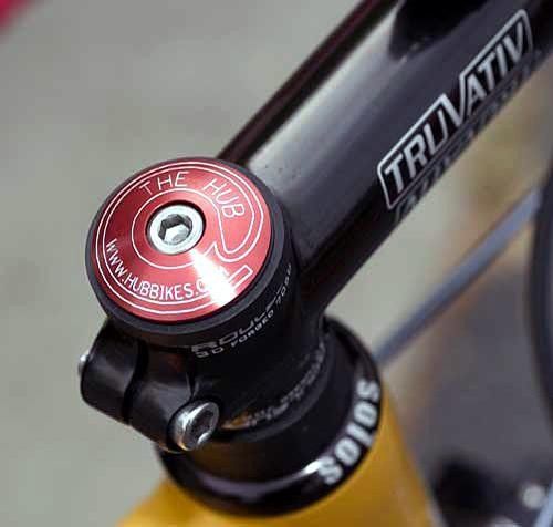 Jittery Joe's mechanic Brian Molloy is also a sponsor as owner of The Hub bike shop in Athens, Georgia, hence the custom stem cap.