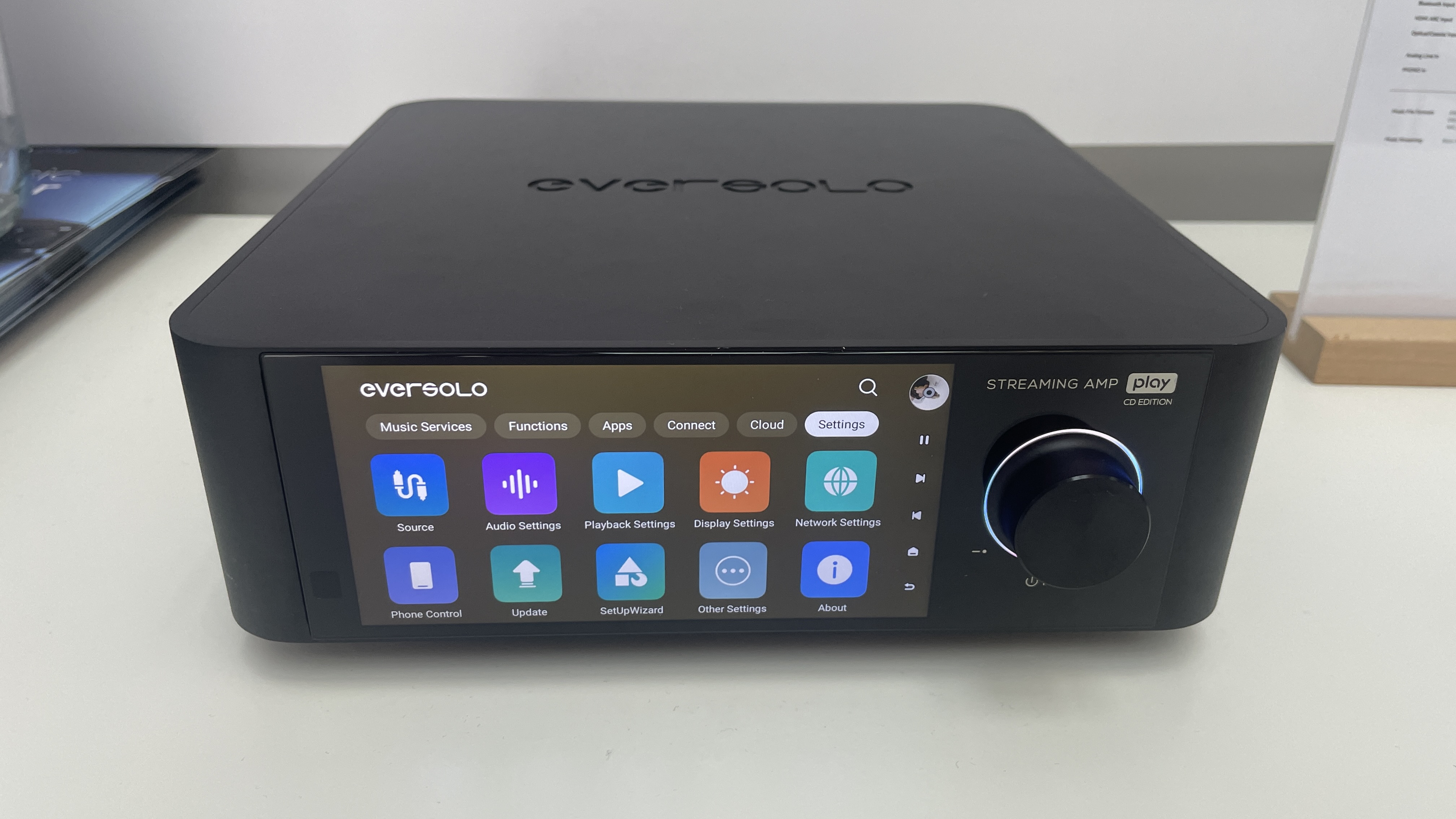 Eversolo Play and CD Edition on stand