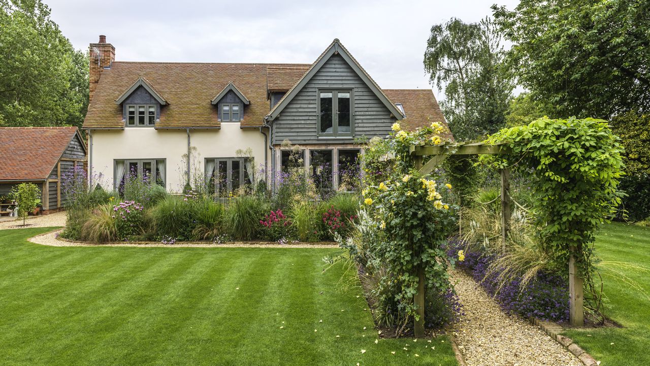 Lincolnshire oak frame house