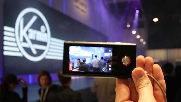Sony Bloggie Live sideways