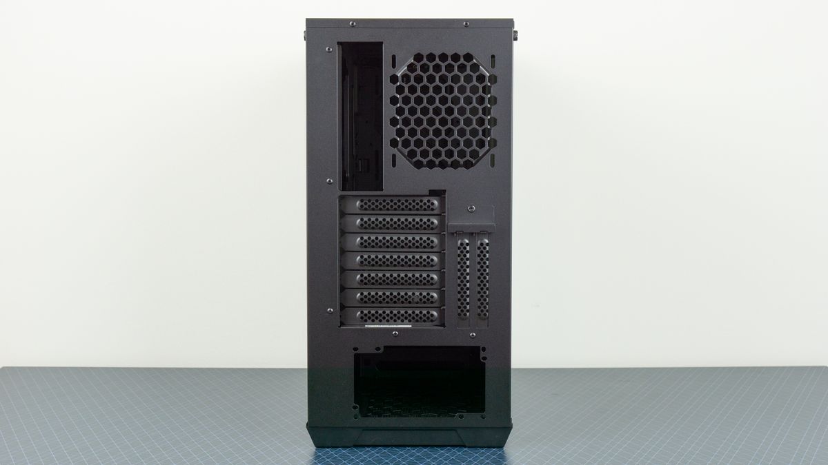 InWin 216