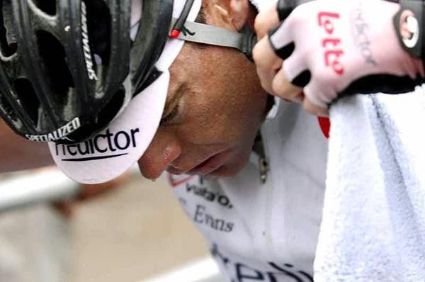 Cadel Evans (Predictor-Lotto) gathers himself after a tough day.