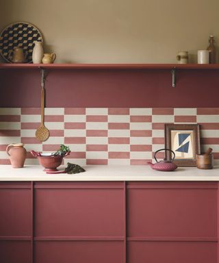 A tiled upstand with decorative subway tiles in a chequerboard design