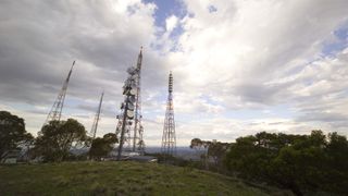 Telstra switches on 1500th 4G tower