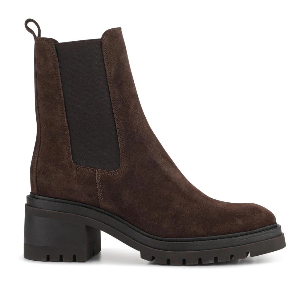 Jones Bootmaker Darrah Chelsea Boots