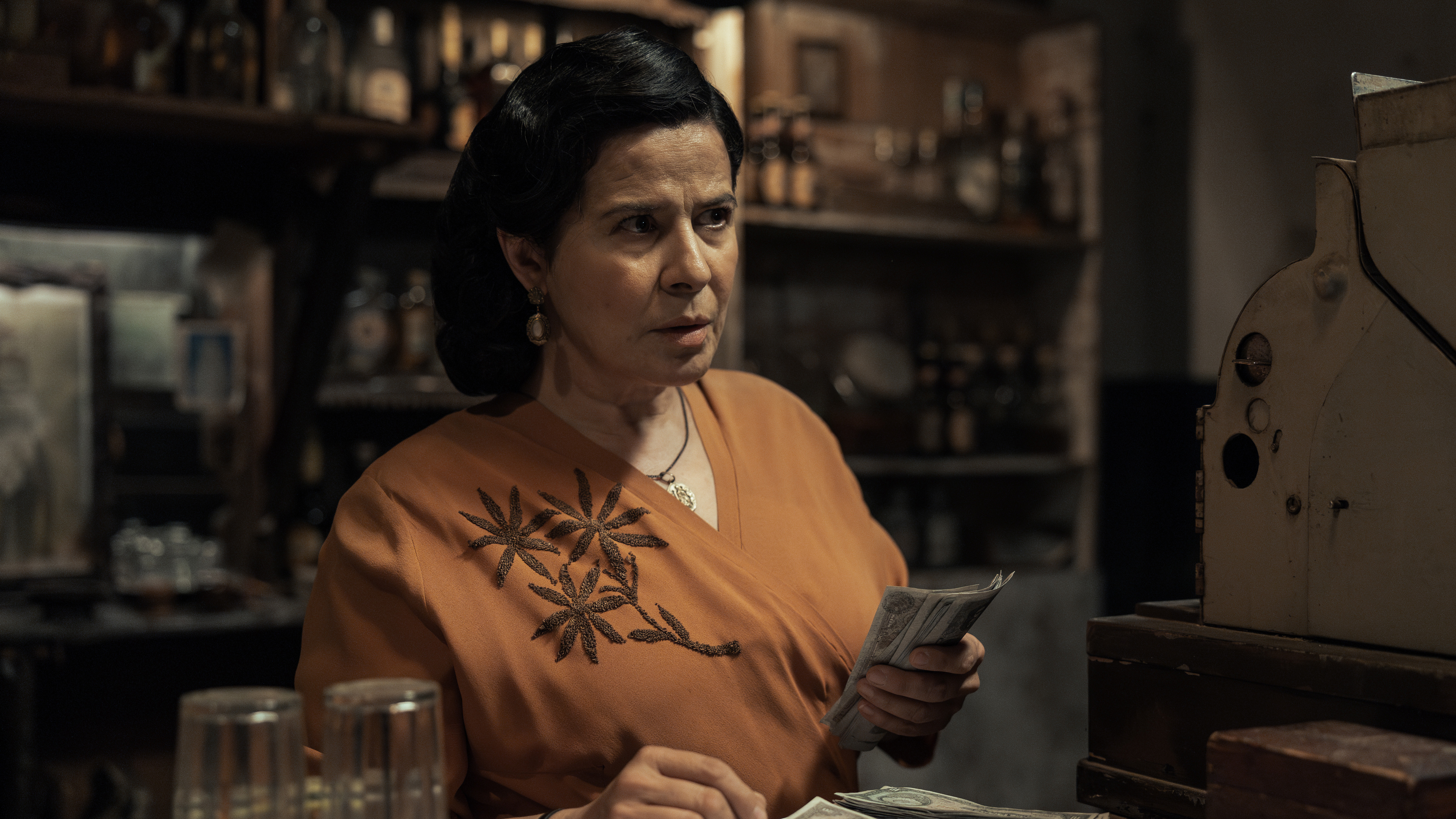 Arcelia Ram&amp;iacute;rez as Arc&amp;aacute;ngela in Las Muertas (aka The Dead Girls).