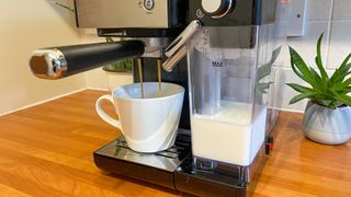 Breville One Touch coffee machine review