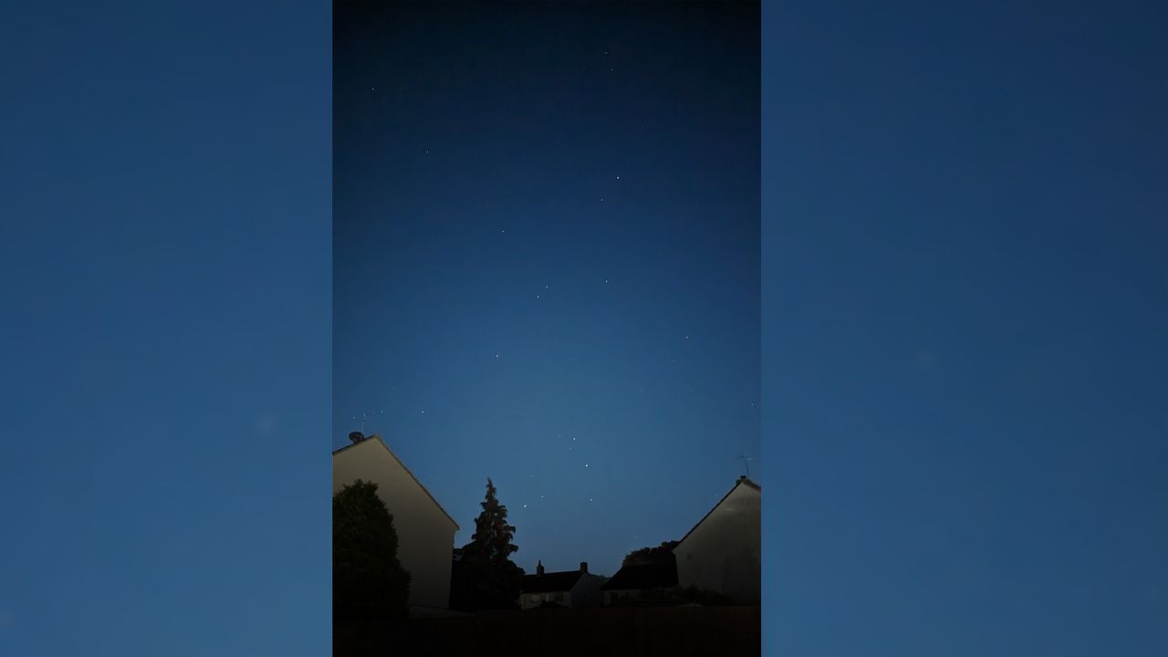 Astrophotograph example images taken with the phone