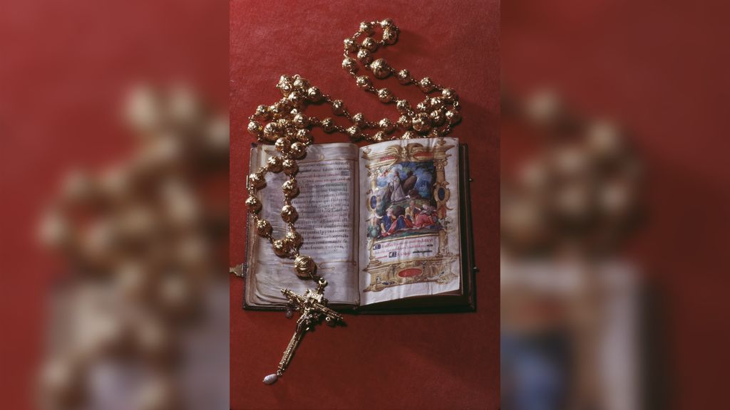 Mary, Queen of Scots' rosary beads stolen in English castle heist