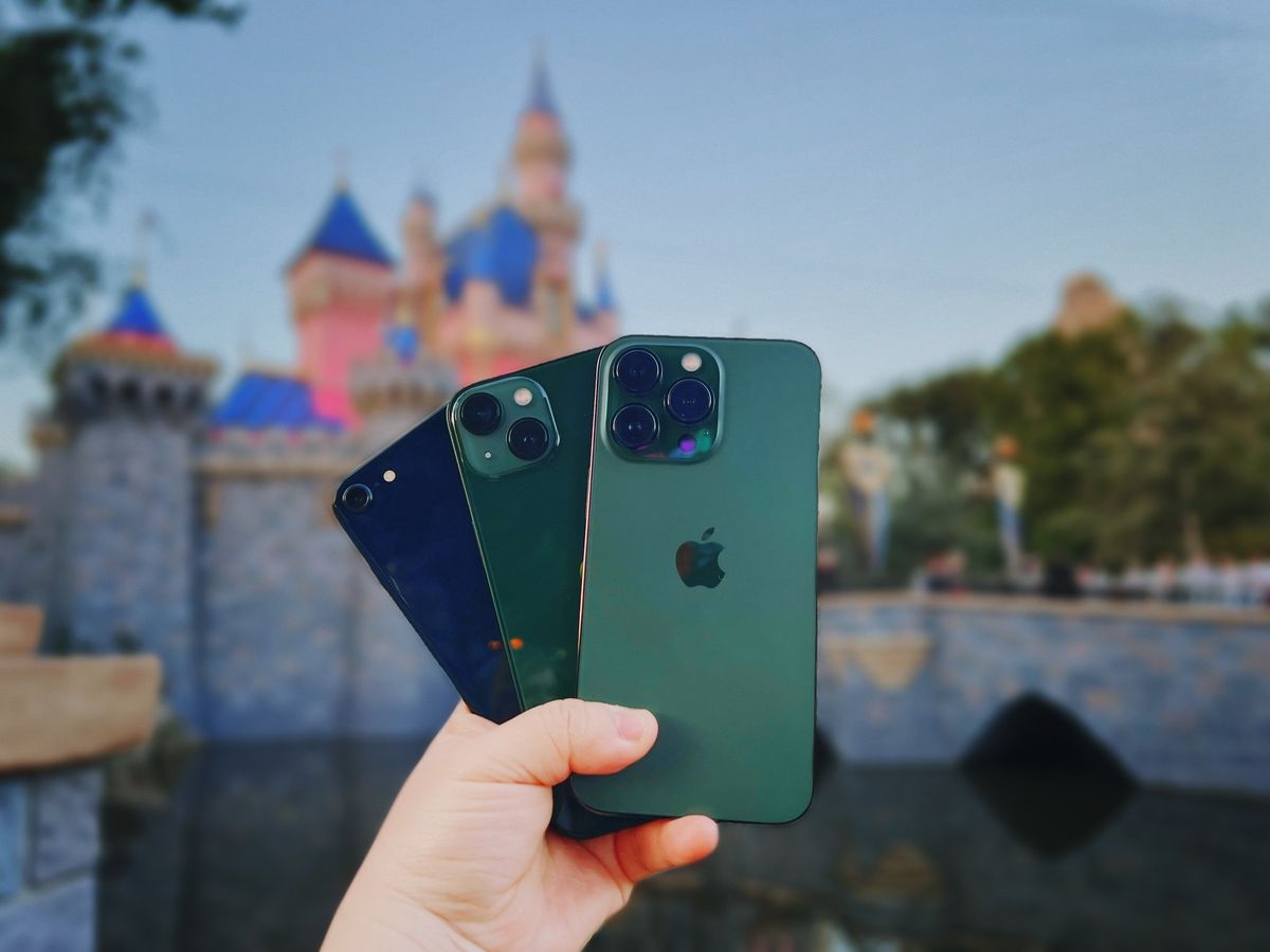 Green iPhone 13 and Alpine Green iPhone 13 Pro and Midnight iPhone SE