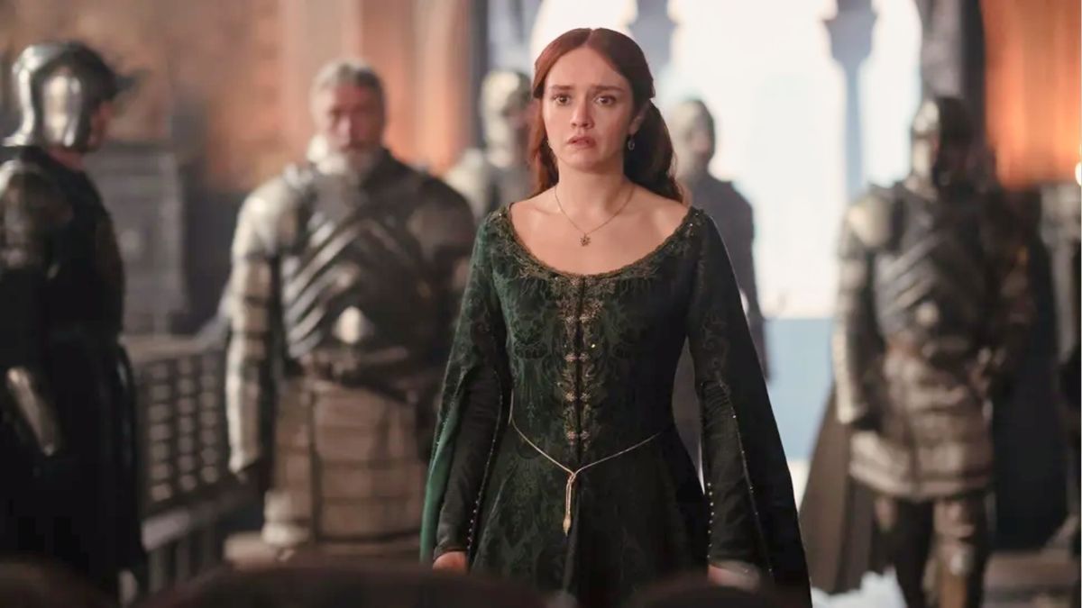 Alicent (Olivia Cooke) stands in the Red Keep in &quot;House of the Dragon&quot; season 2 