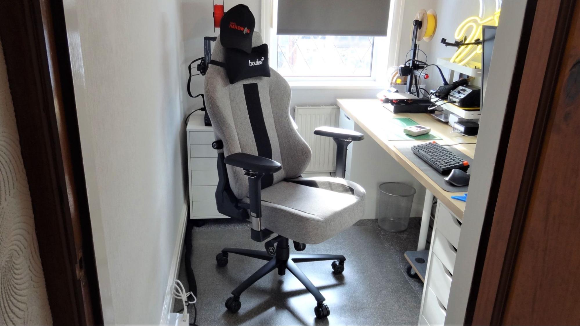 Boulies Master Gaming Chair