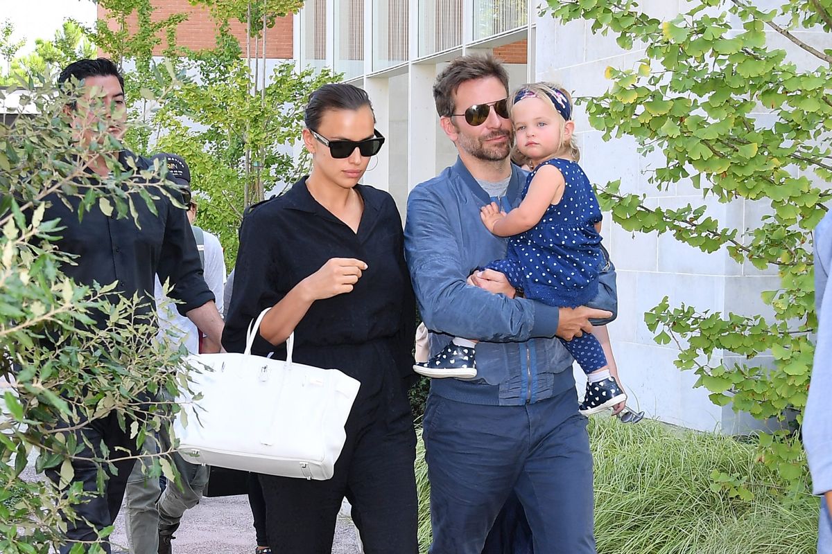 Irina Shayk a rompu son silence sur sa séparation d'avec Bradley Cooper dans une interview émouvante