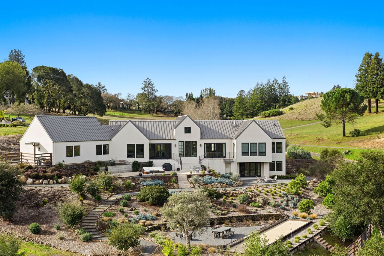 A home for sale in Santa Rosa, California.