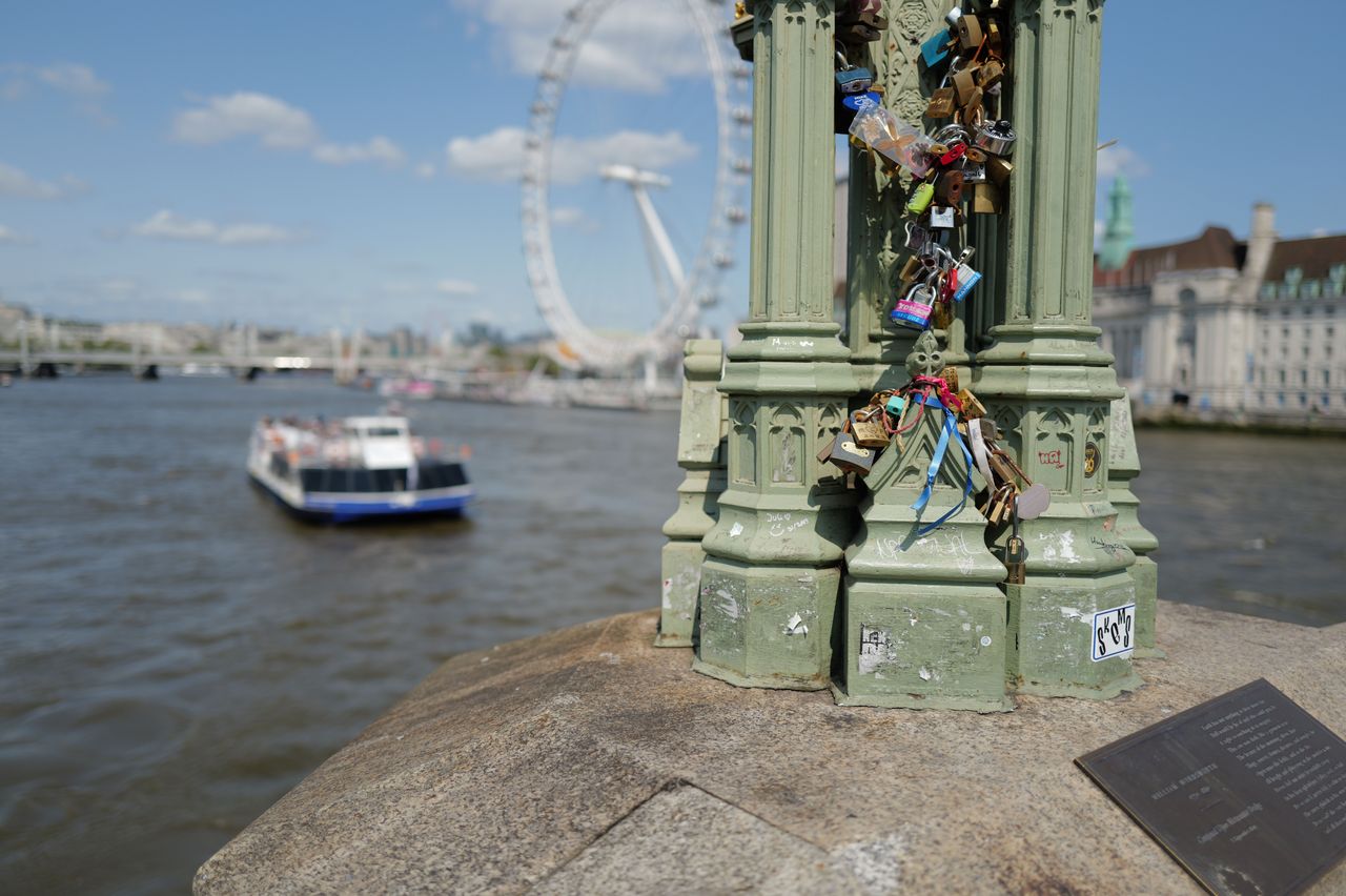 View over the Thames shot on Leica Q3