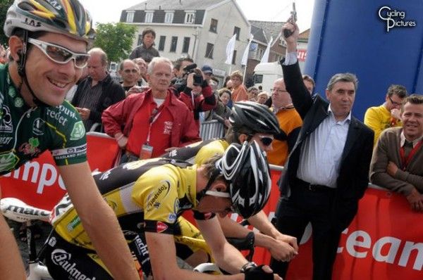 Eddy Merckx fires the starting gun at the Tour of Belgium's opening stage.