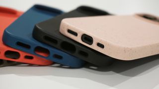 Wave Case iPhone 15 port