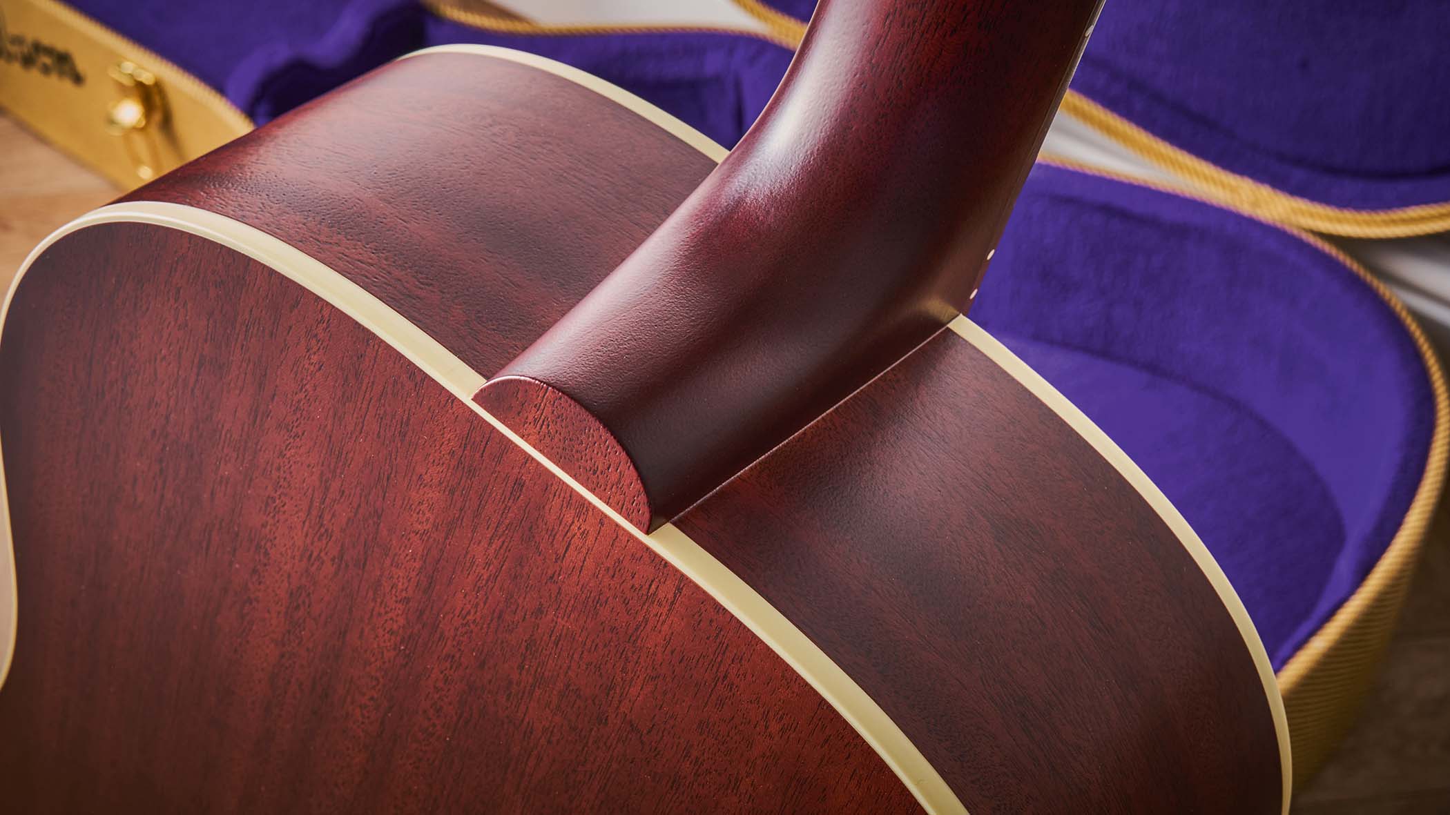 Gibson J-45 Century