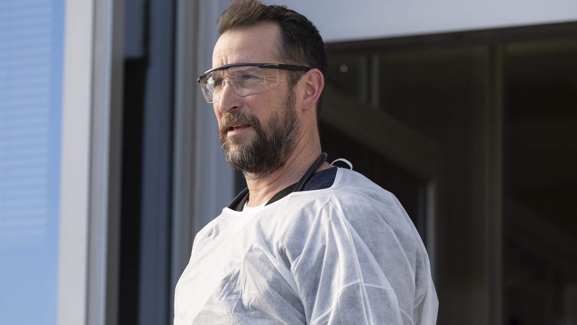 New medical drama The Pitt starring Noah Wyle to premiere in January