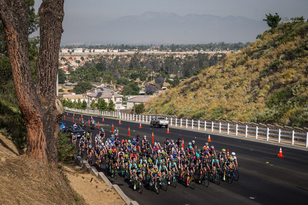 The women get rolling on the Highland loop