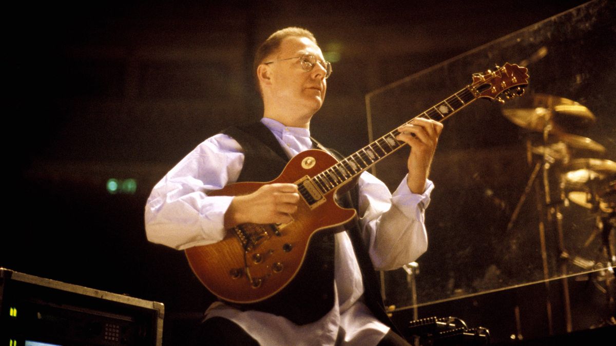 Photo of Robert FRIPP and KING CRIMSON