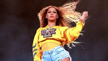 How Beyoncé Loved Her Body After Giving Birth - Rumi and Sir Carter ...