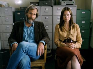 jeff daniels and laura linney in The squid and the whale