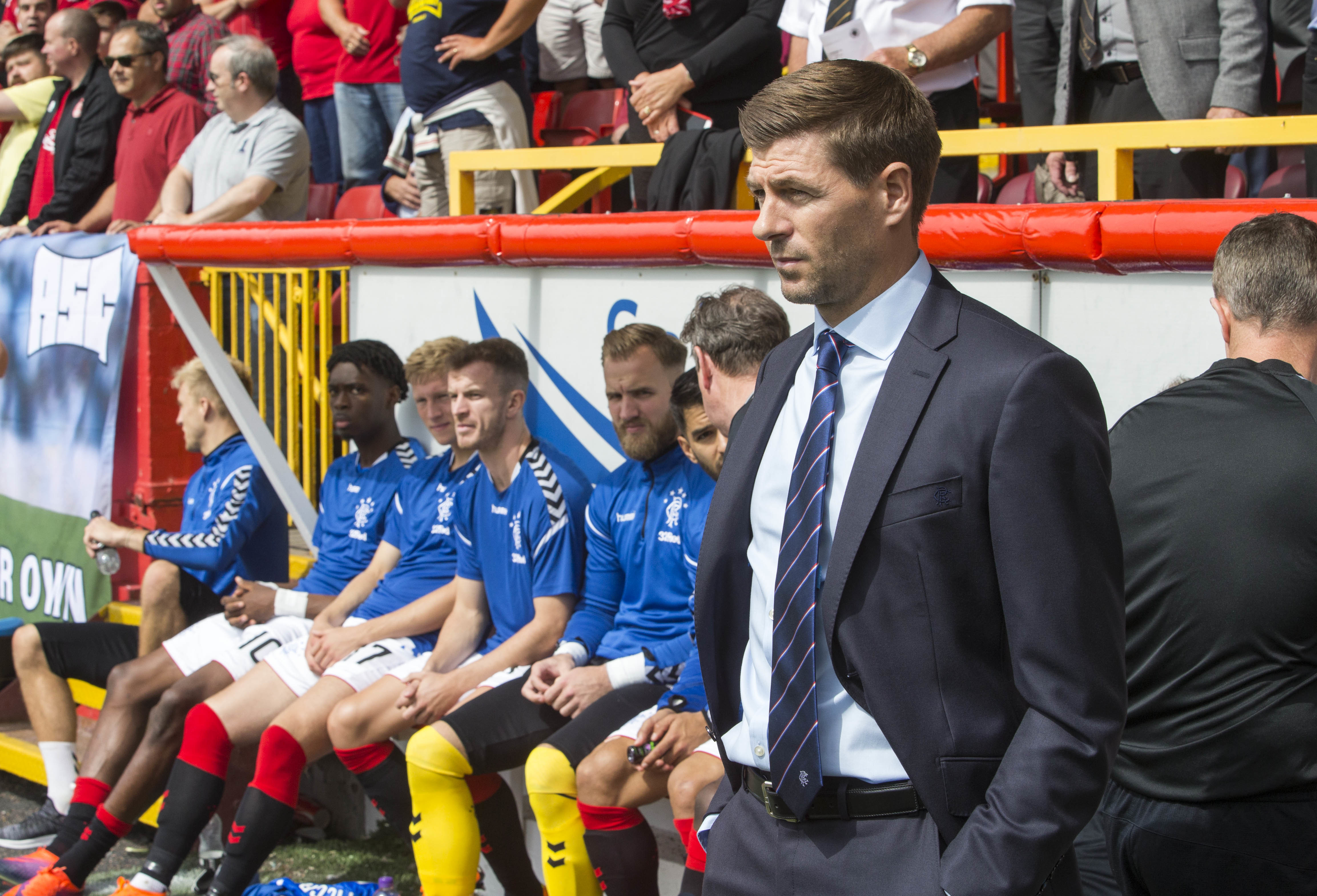 Gerrard wants Rangers to keep their focus on Aberdeen