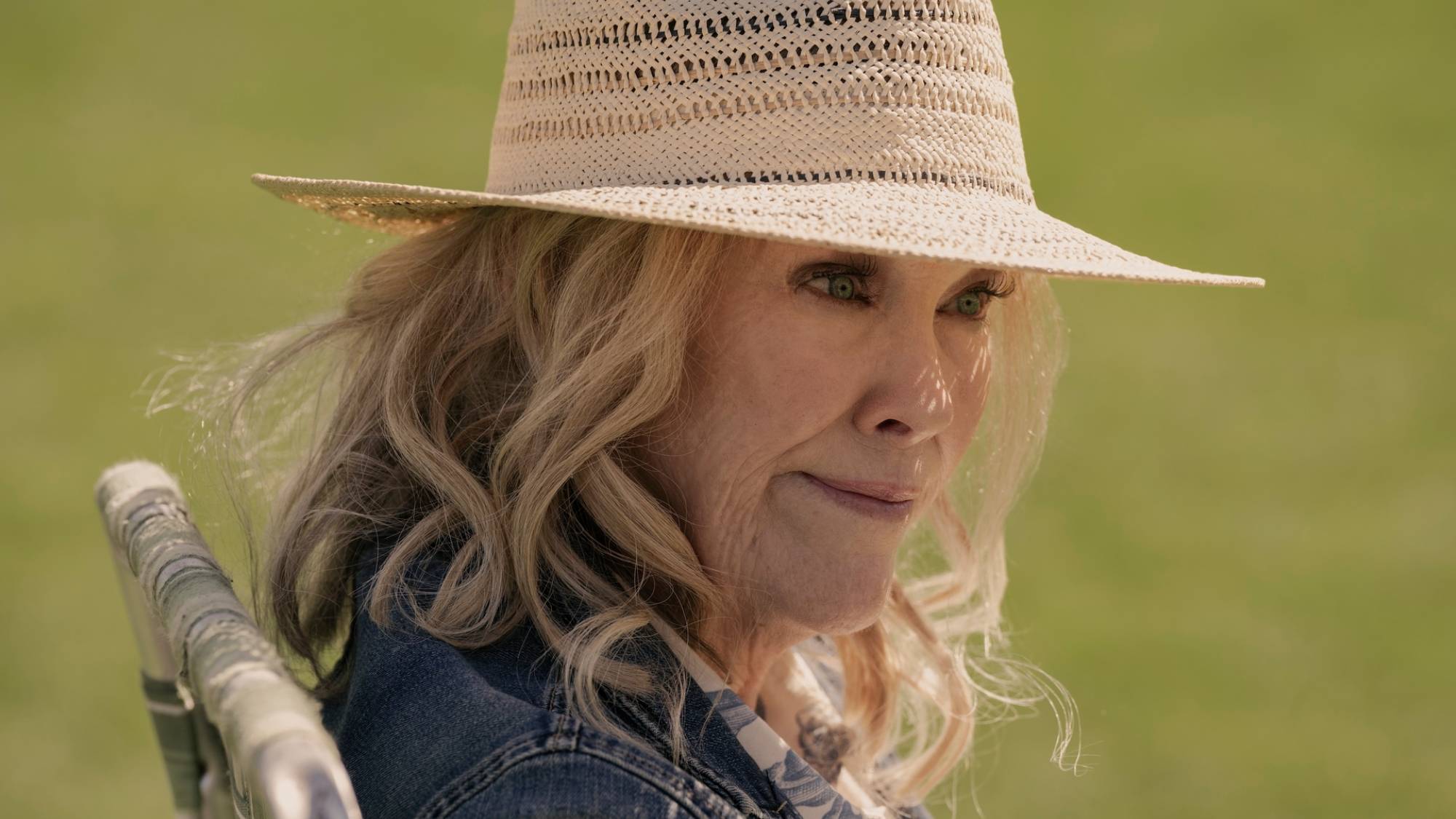 Catherine O'Hara as a gail in "The last of us" Season 2