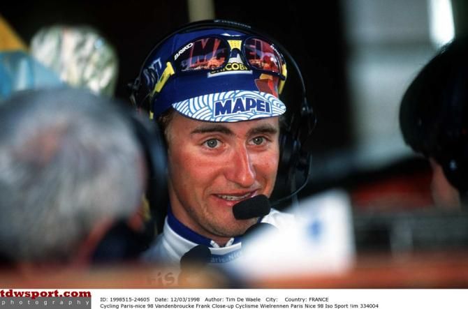 Frank Vandenbroucke watches back during the 1998 race