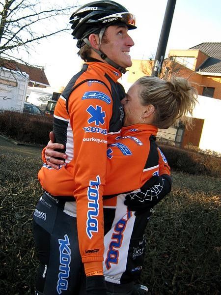 Close team-mates: Ryan Trebon and Wendy Simms (Kona - YourKey.com) have a laugh at the races.
